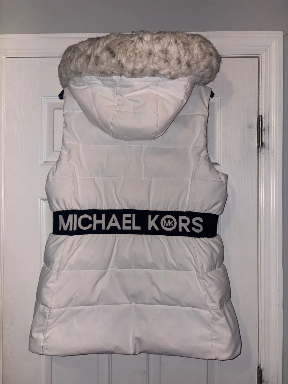 Michael Kors White Quilted Puffer Vest with Faux-Fur Trim and Logo Waistband